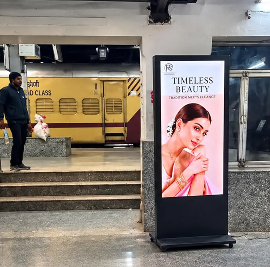 Lifestyle brand at a high-footfall station — DNexus digital signage
